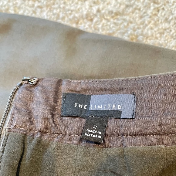 The Limited Pencil Skirt. Dark Army Green Brown Color. Size 2. - Picture 9 of 9